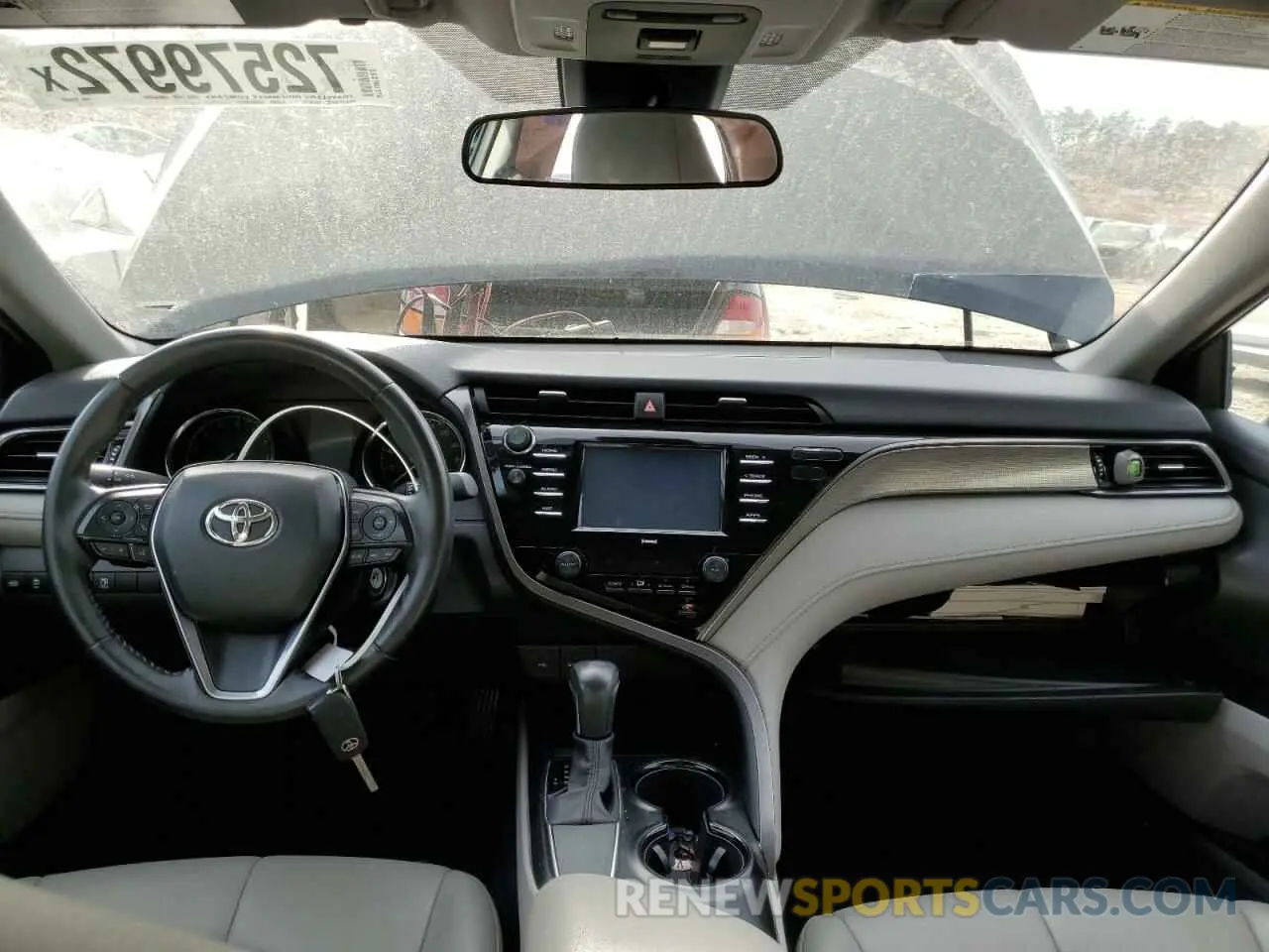 8 Photograph of a damaged car 4T1G11AK5LU315483 TOYOTA CAMRY 2020