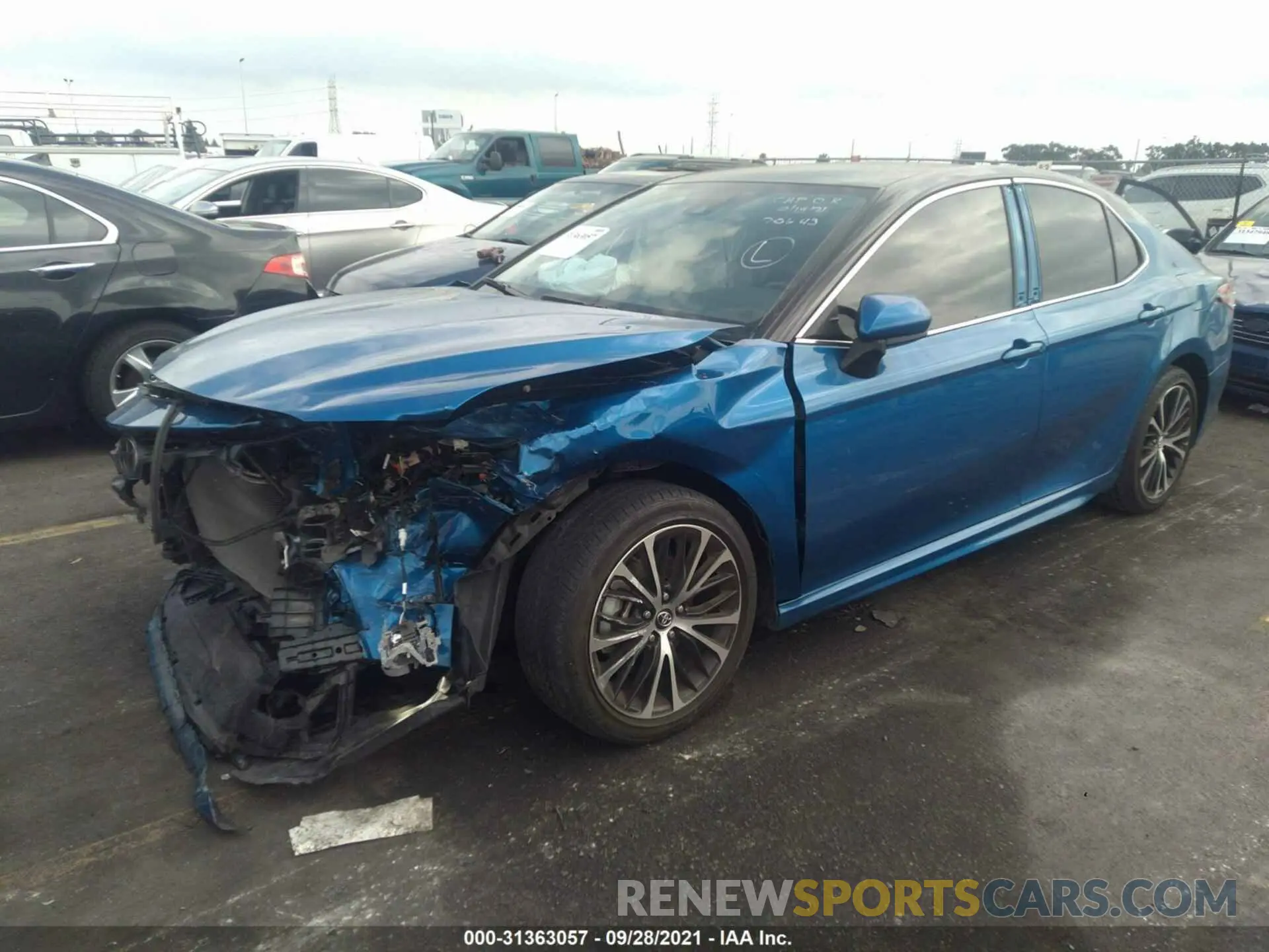 2 Фотография поврежденного автомобиля 4T1G11AK5LU317220 TOYOTA CAMRY 2020