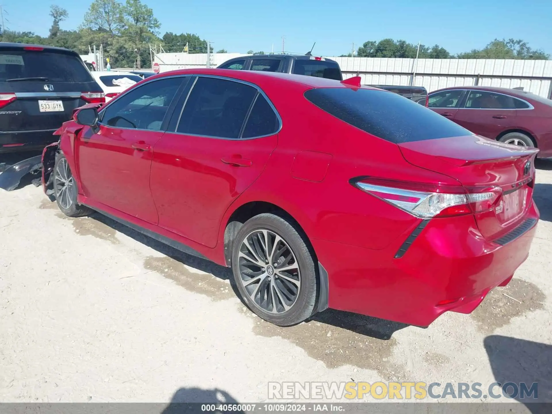 3 Фотография поврежденного автомобиля 4T1G11AK5LU336351 TOYOTA CAMRY 2020