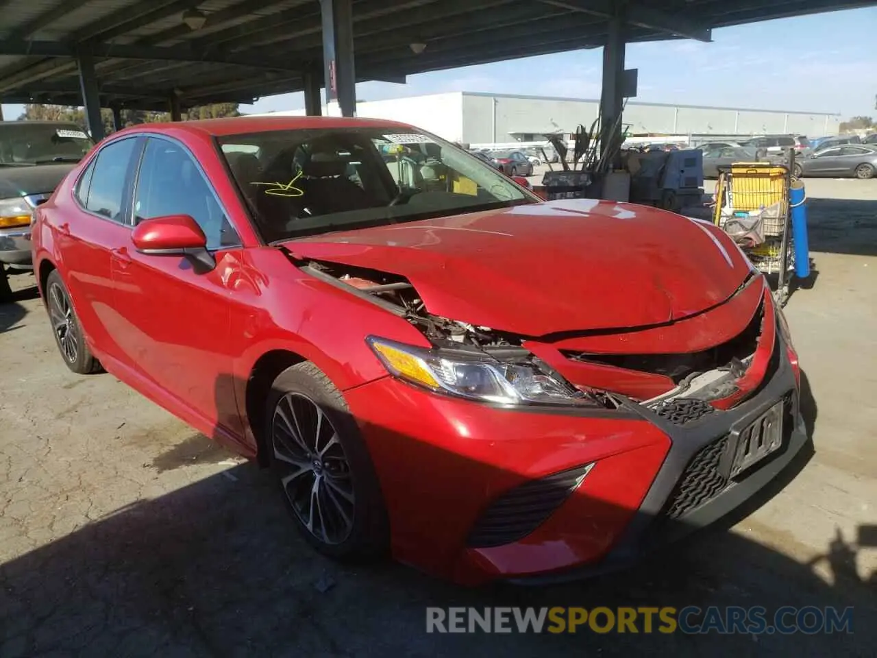 1 Photograph of a damaged car 4T1G11AK5LU348192 TOYOTA CAMRY 2020