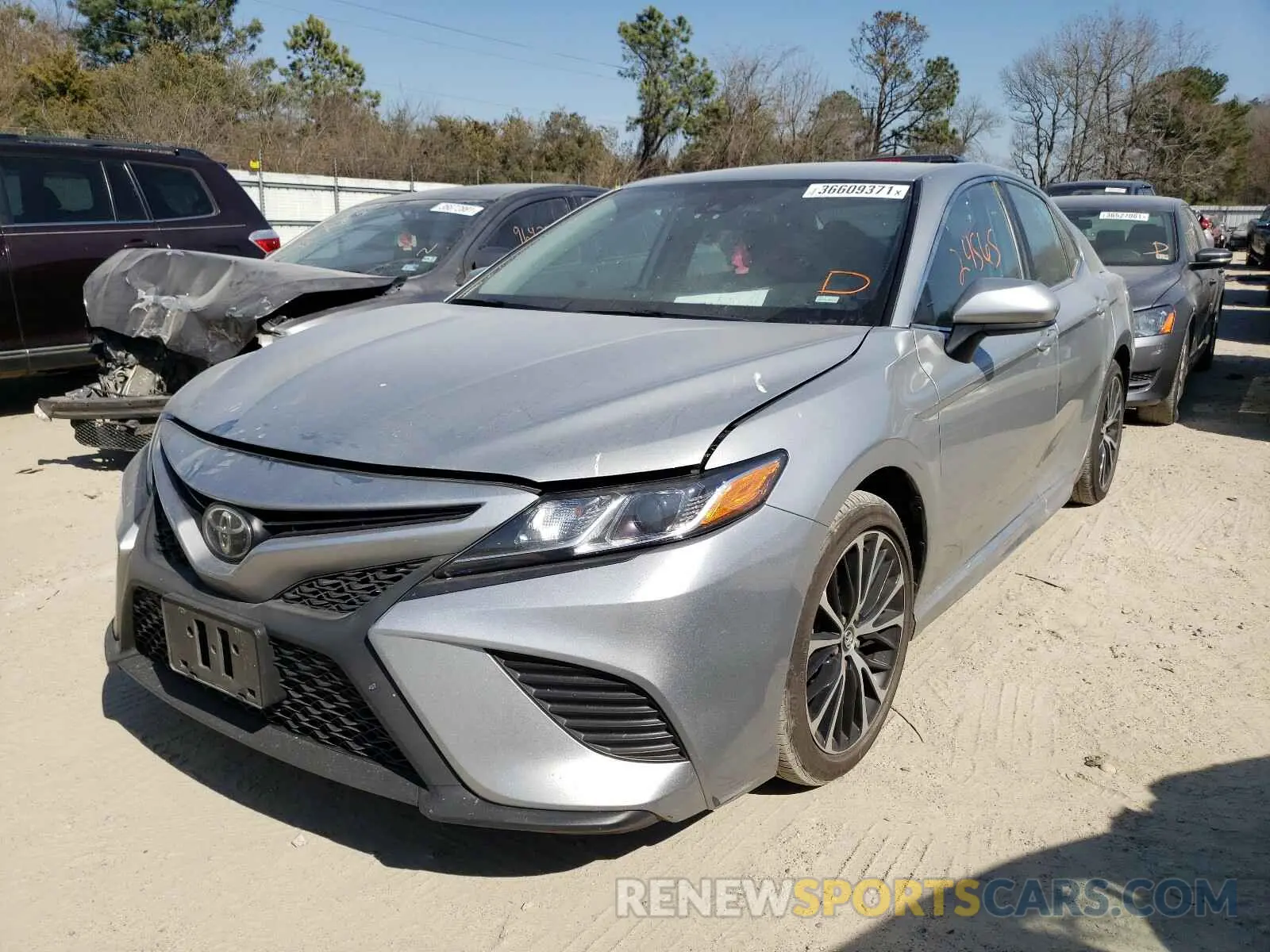 2 Photograph of a damaged car 4T1G11AK5LU350170 TOYOTA CAMRY 2020
