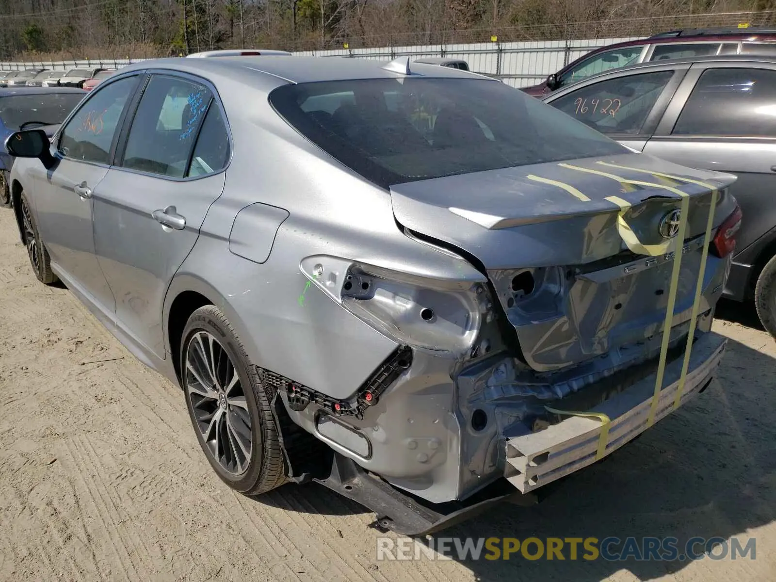 3 Photograph of a damaged car 4T1G11AK5LU350170 TOYOTA CAMRY 2020