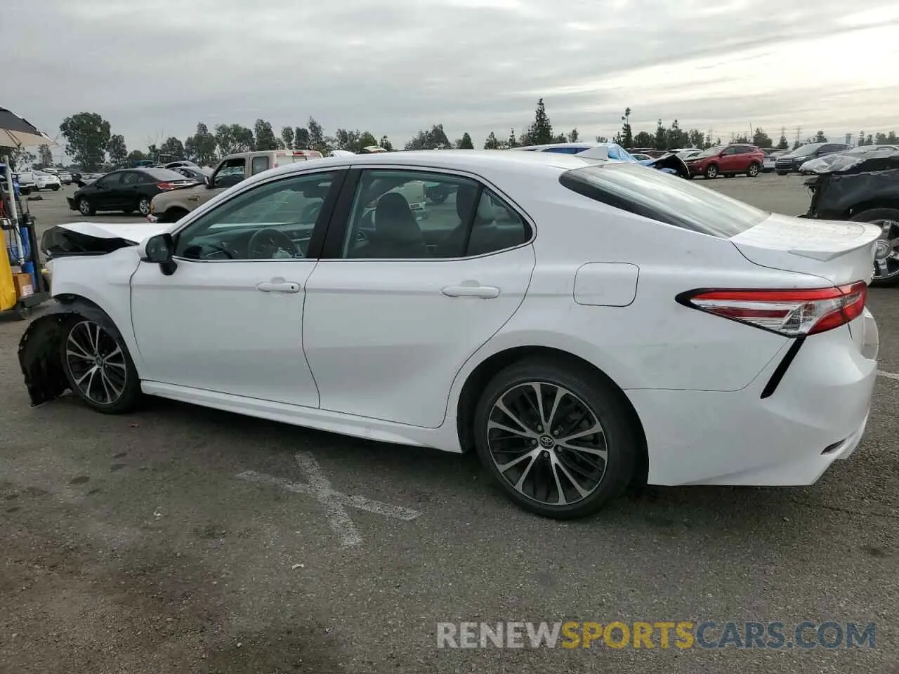 2 Photograph of a damaged car 4T1G11AK5LU354736 TOYOTA CAMRY 2020