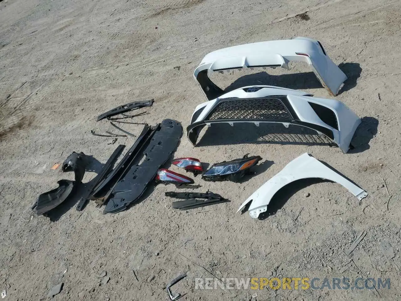 12 Photograph of a damaged car 4T1G11AK5LU366174 TOYOTA CAMRY 2020