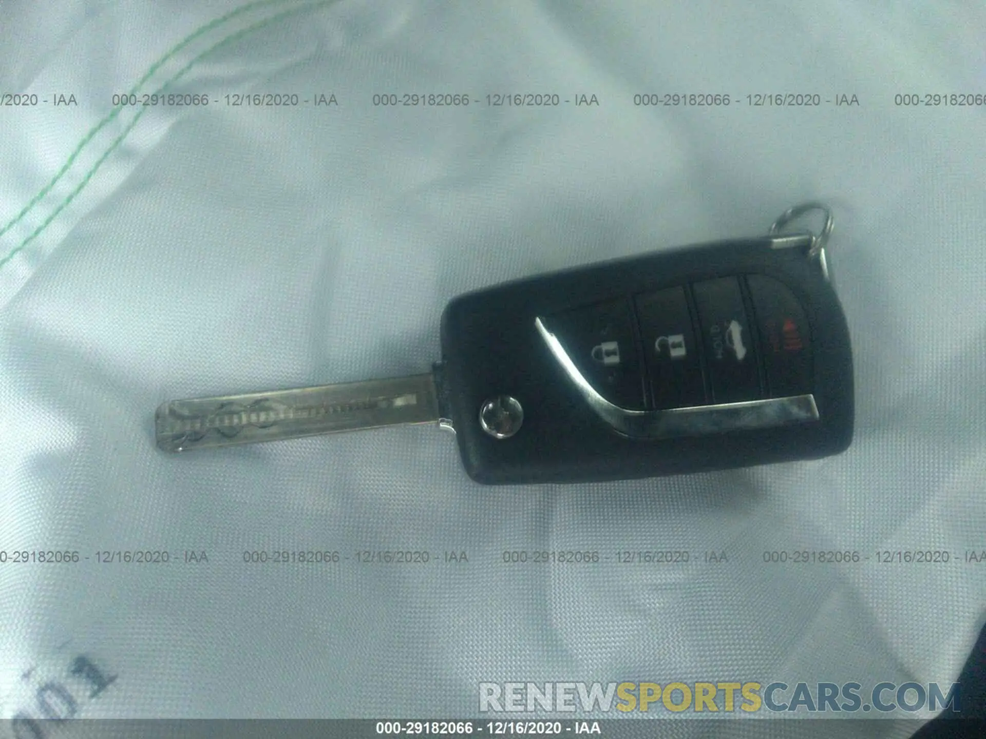 11 Photograph of a damaged car 4T1G11AK5LU392046 TOYOTA CAMRY 2020