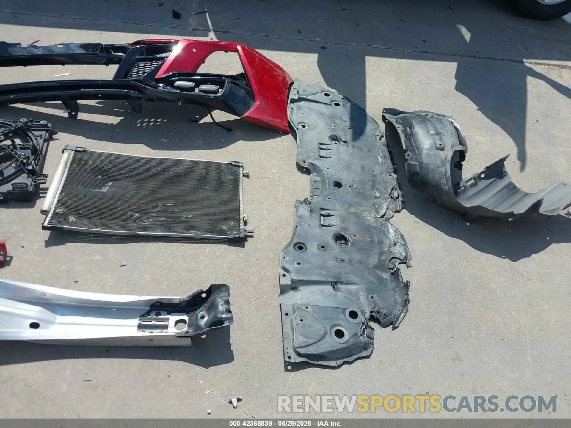 19 Photograph of a damaged car 4T1G11AK5LU394265 TOYOTA CAMRY 2020