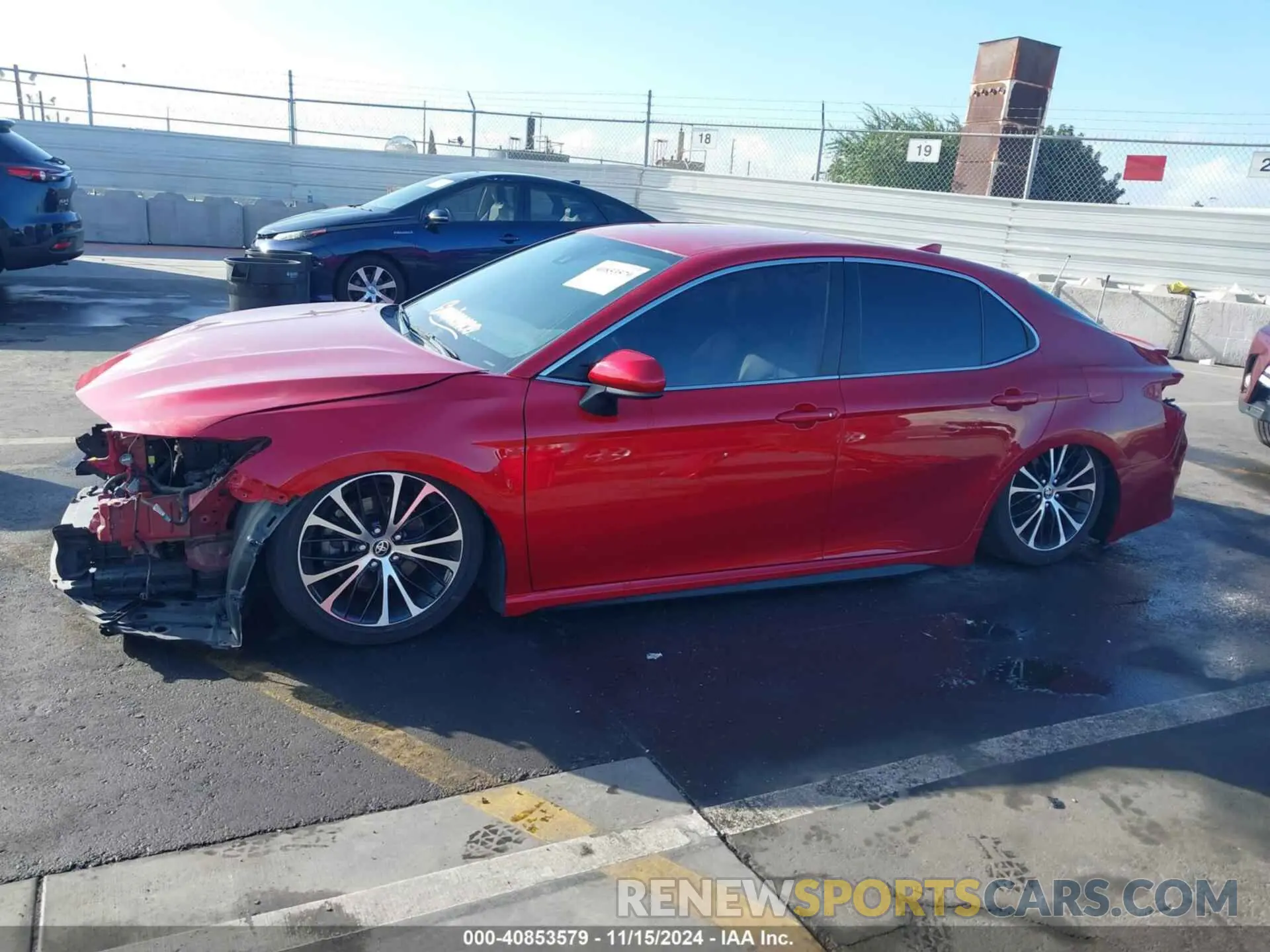 15 Photograph of a damaged car 4T1G11AK5LU396713 TOYOTA CAMRY 2020