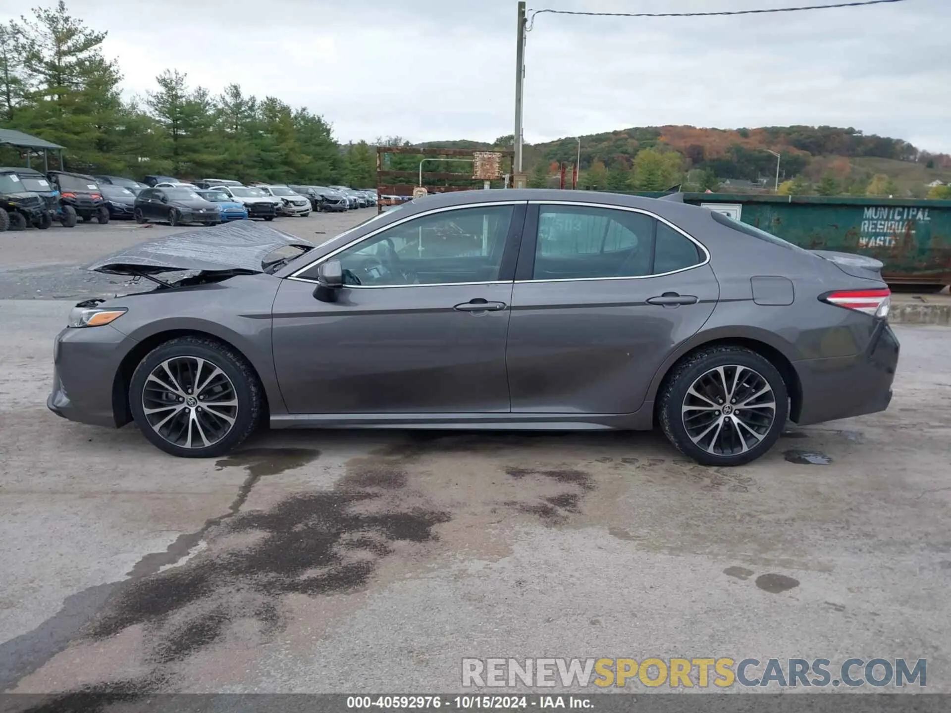 14 Photograph of a damaged car 4T1G11AK5LU505252 TOYOTA CAMRY 2020