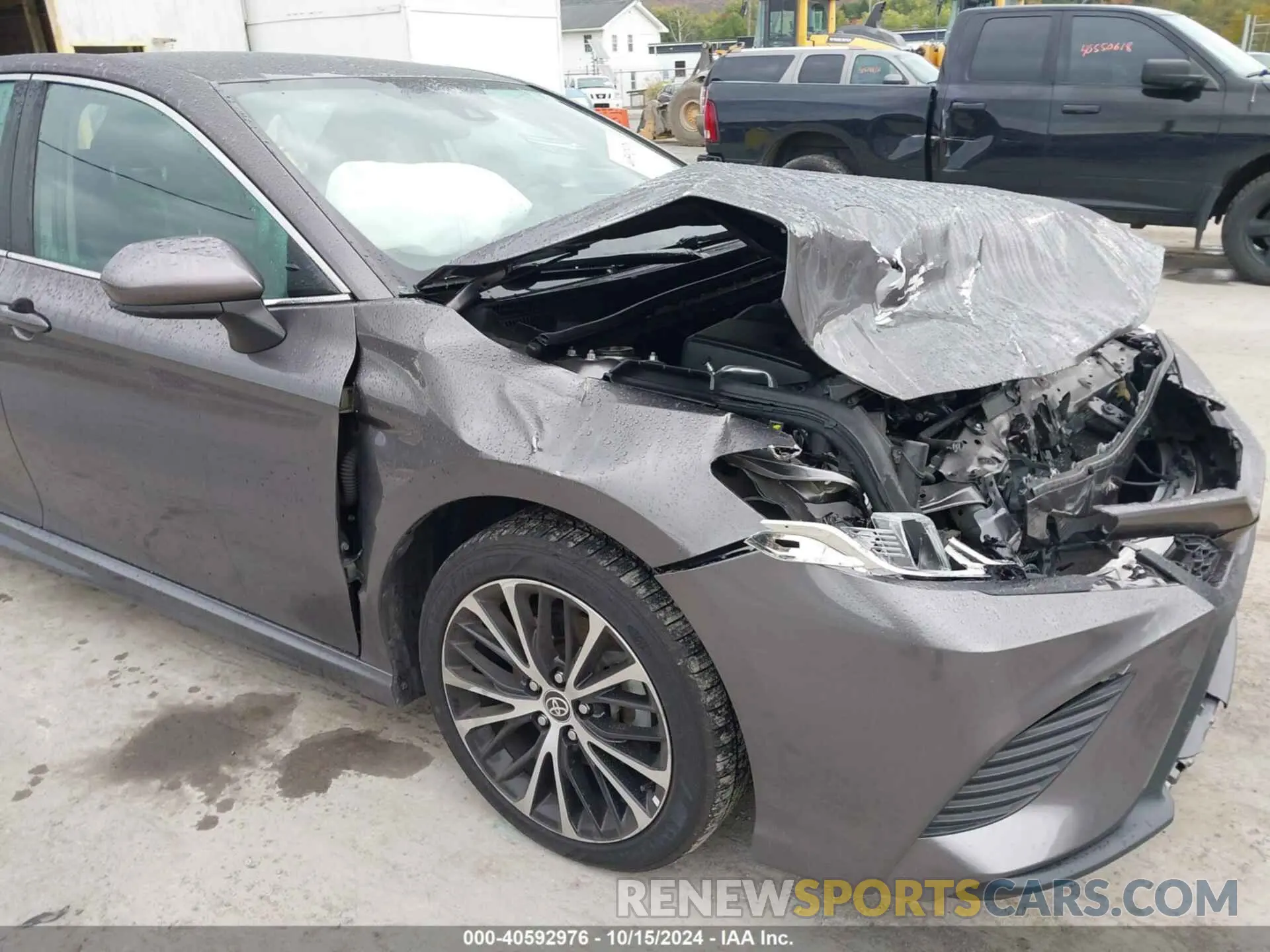 21 Photograph of a damaged car 4T1G11AK5LU505252 TOYOTA CAMRY 2020