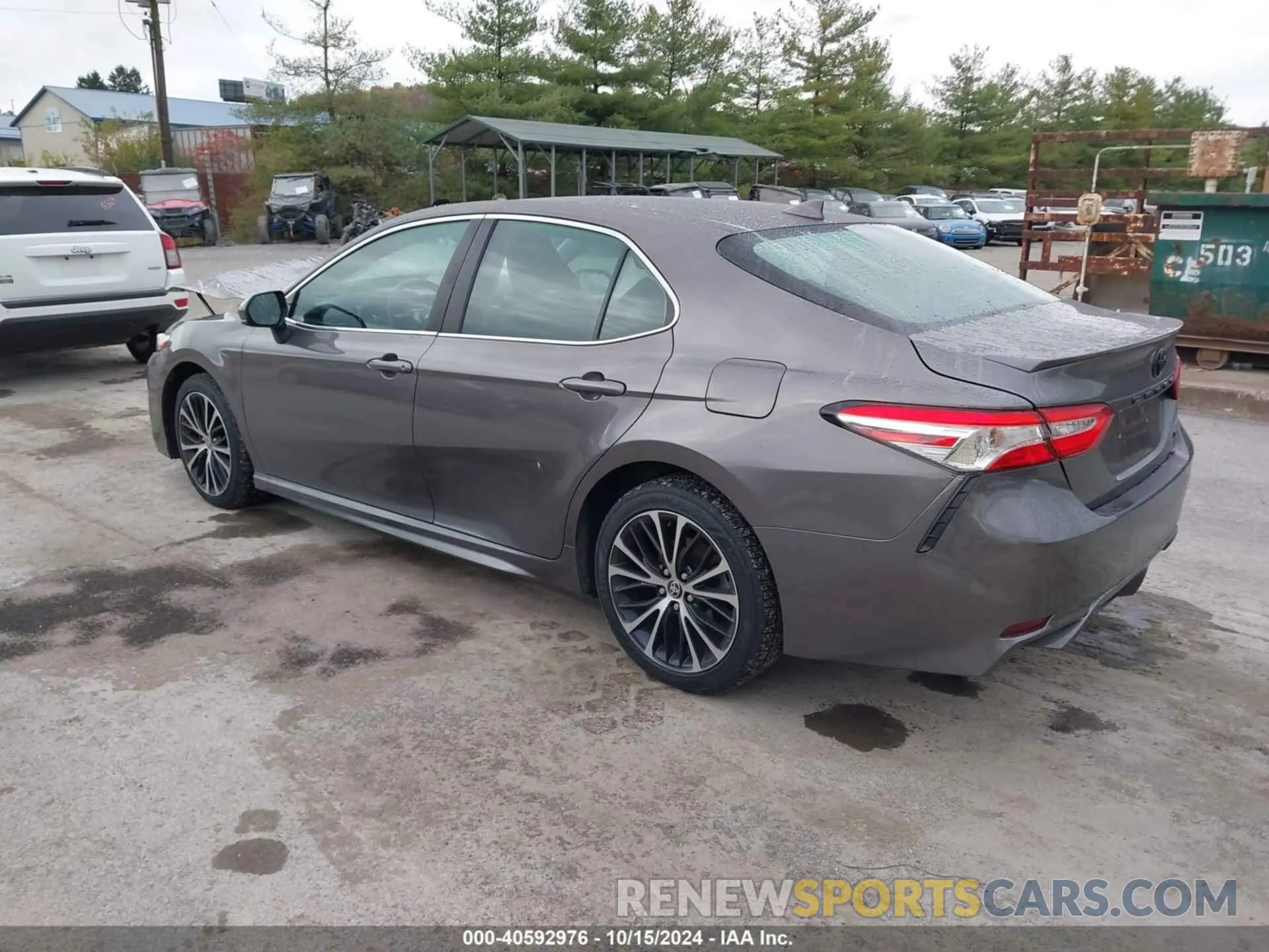3 Photograph of a damaged car 4T1G11AK5LU505252 TOYOTA CAMRY 2020