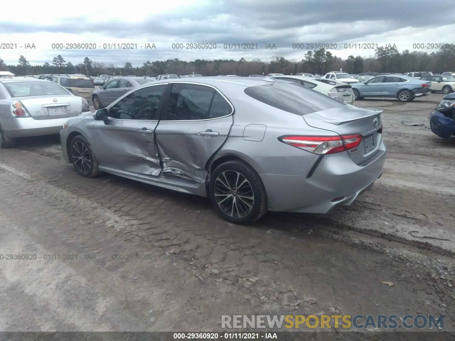 3 Photograph of a damaged car 4T1G11AK5LU866240 TOYOTA CAMRY 2020