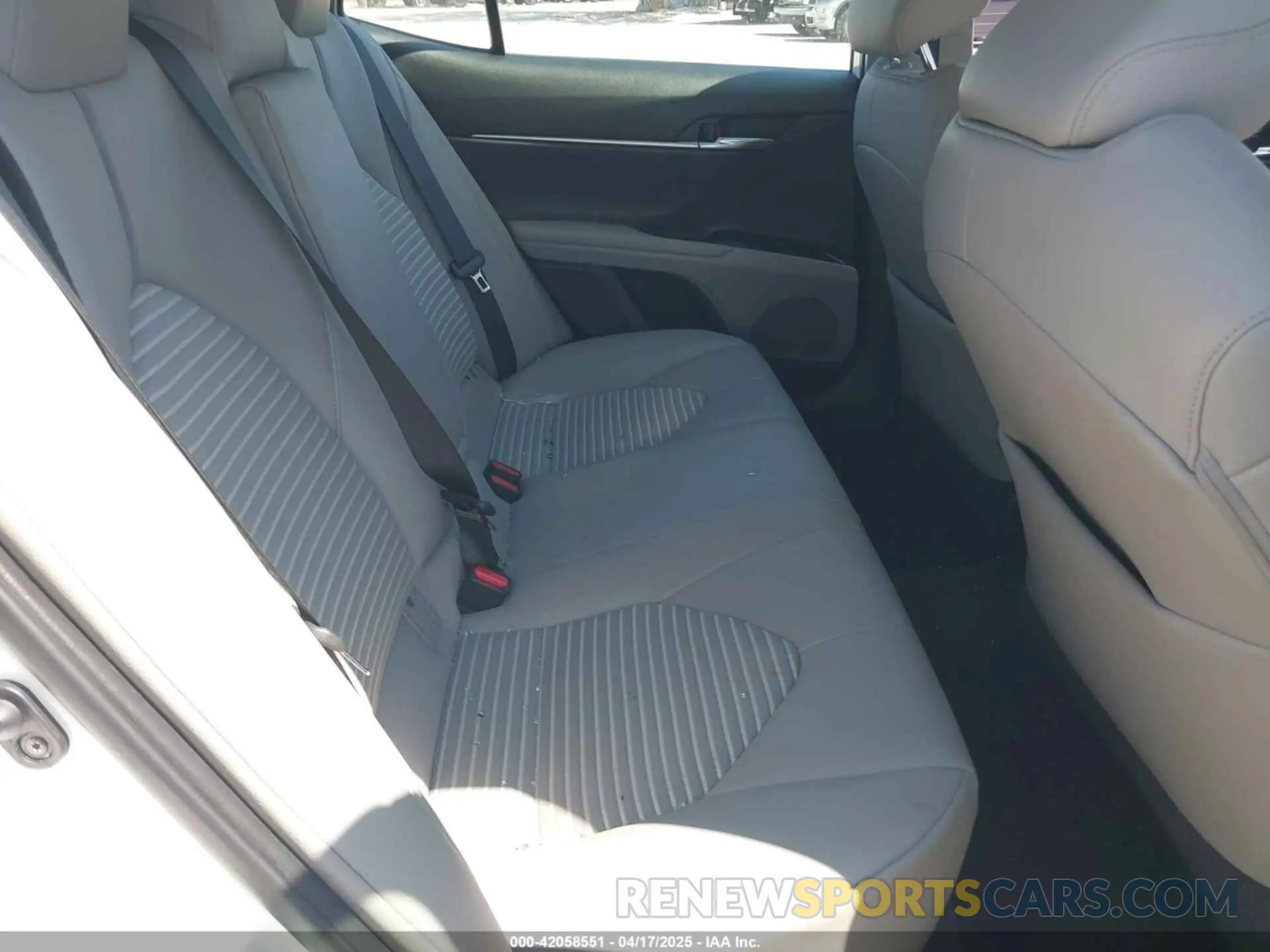 8 Photograph of a damaged car 4T1G11AK5LU872796 TOYOTA CAMRY 2020