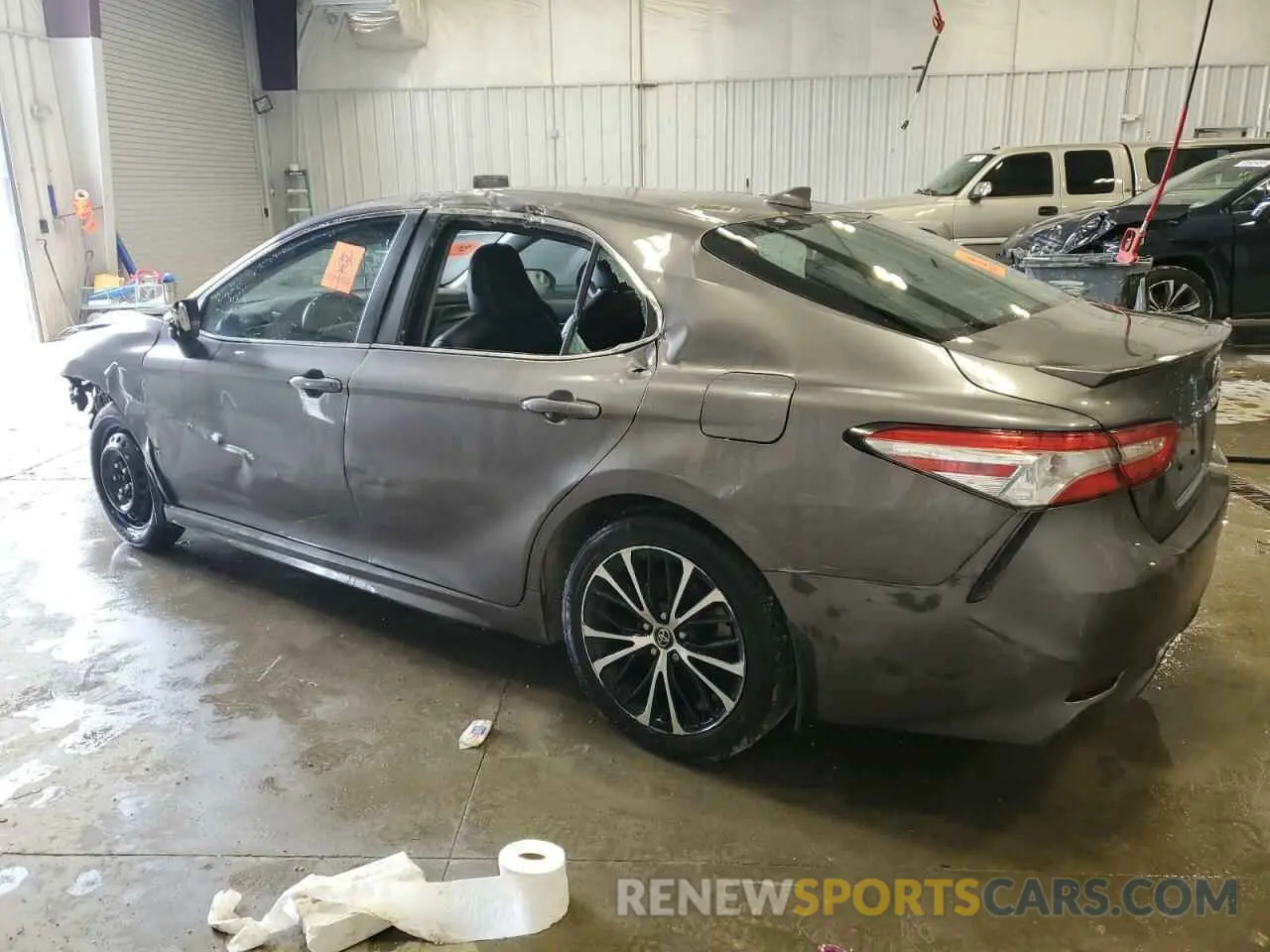 2 Photograph of a damaged car 4T1G11AK5LU880302 TOYOTA CAMRY 2020