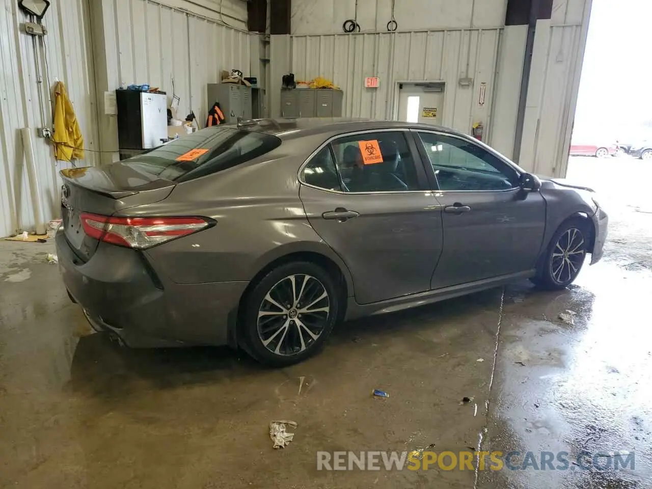 3 Photograph of a damaged car 4T1G11AK5LU880302 TOYOTA CAMRY 2020