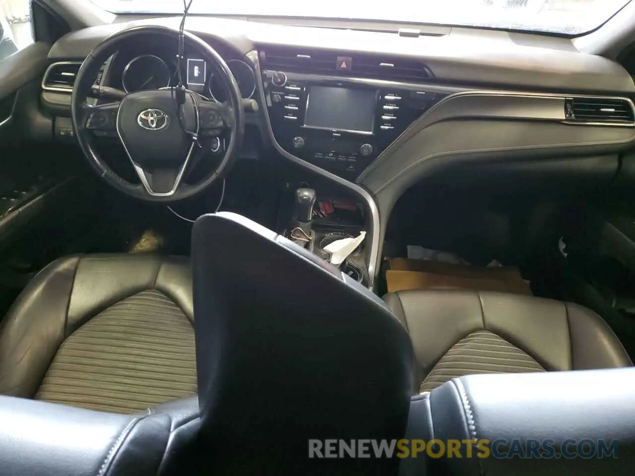 8 Photograph of a damaged car 4T1G11AK5LU880302 TOYOTA CAMRY 2020