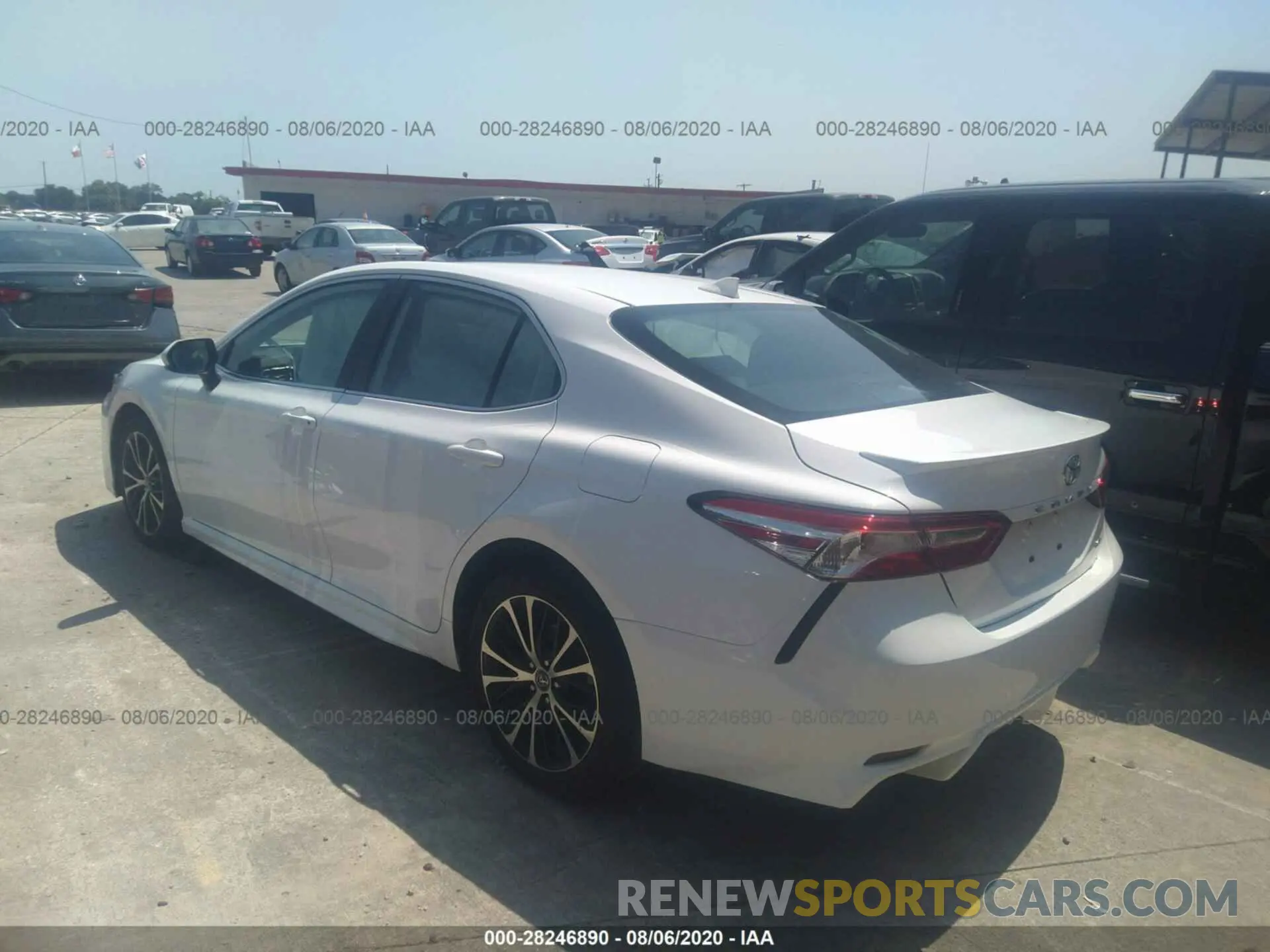 3 Photograph of a damaged car 4T1G11AK5LU925397 TOYOTA CAMRY 2020