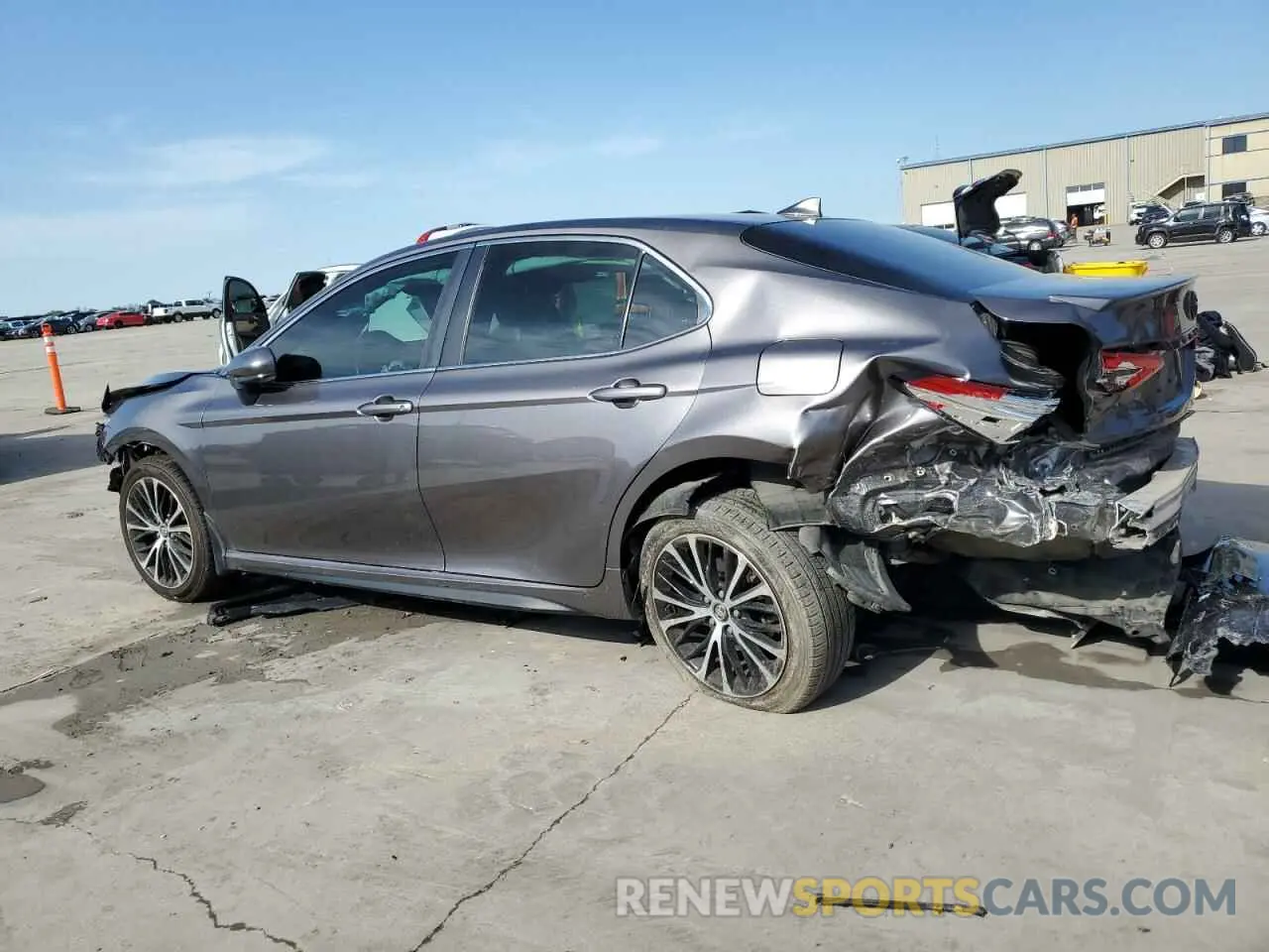 2 Photograph of a damaged car 4T1G11AK5LU932592 TOYOTA CAMRY 2020