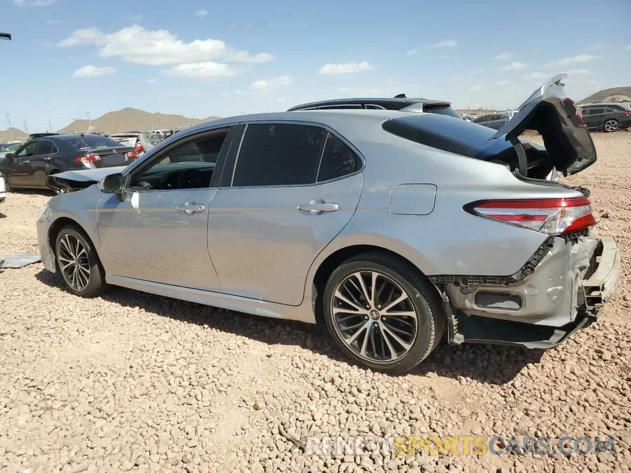 2 Фотография поврежденного автомобиля 4T1G11AK5LU944211 TOYOTA CAMRY 2020