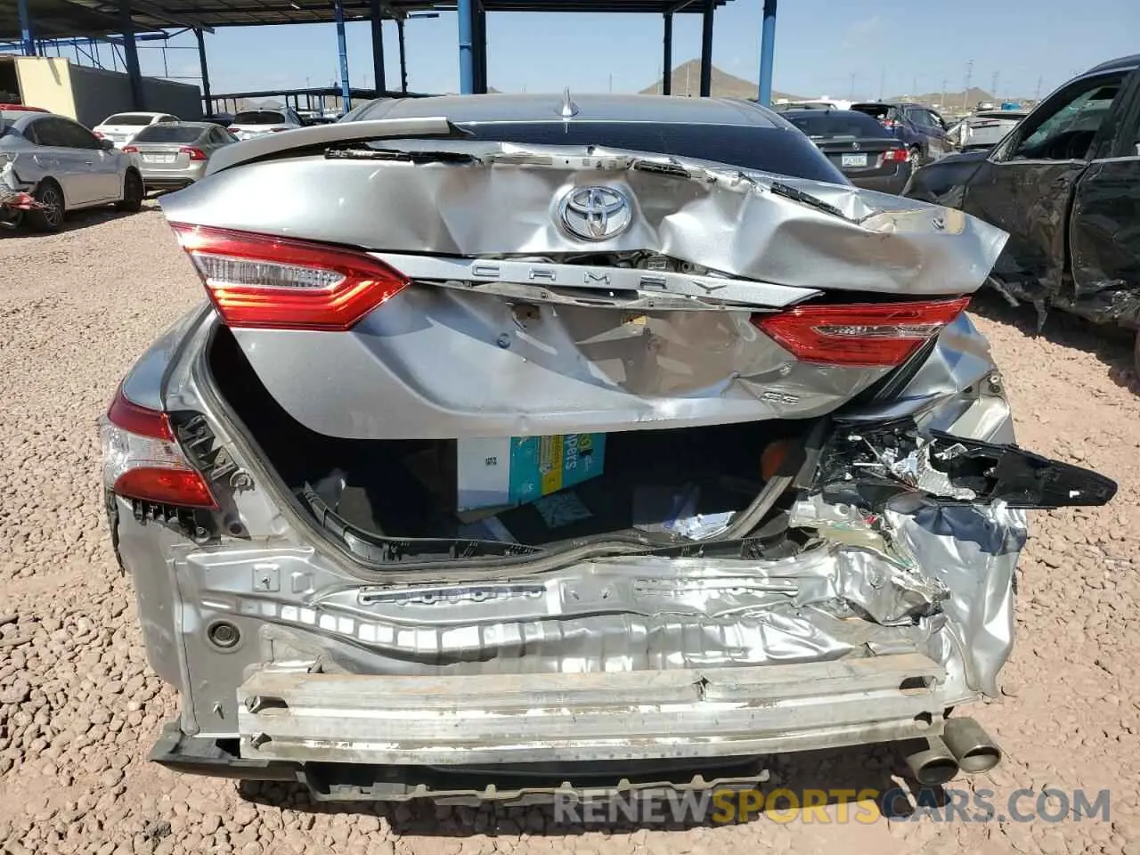 6 Фотография поврежденного автомобиля 4T1G11AK5LU944211 TOYOTA CAMRY 2020