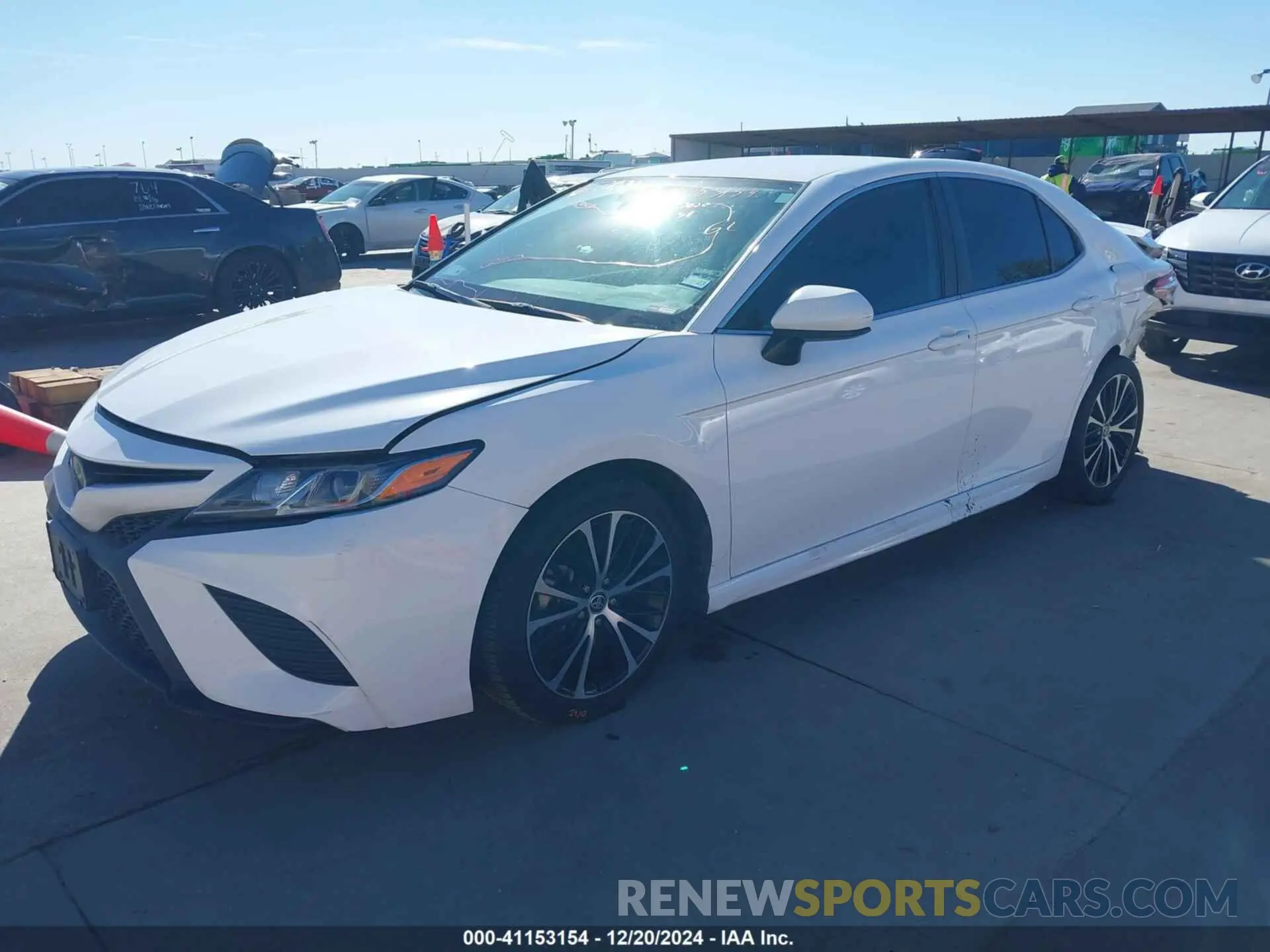 2 Photograph of a damaged car 4T1G11AK5LU947707 TOYOTA CAMRY 2020