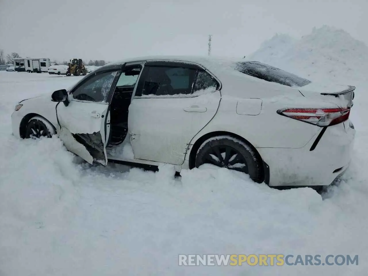 2 Фотография поврежденного автомобиля 4T1G11AK5LU963339 TOYOTA CAMRY 2020