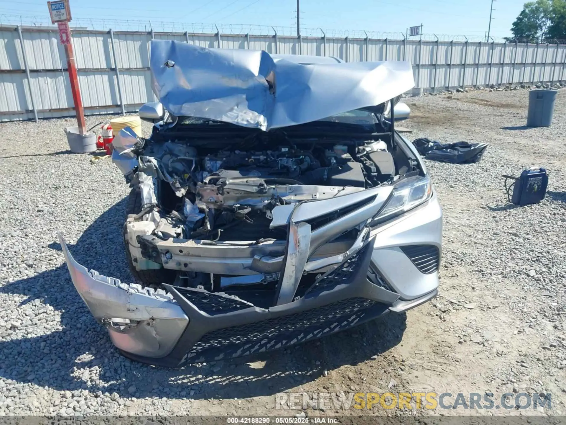 12 Photograph of a damaged car 4T1G11AK5LU983431 TOYOTA CAMRY 2020