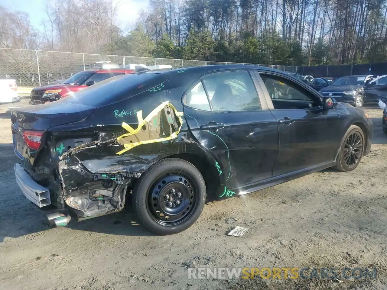 3 Photograph of a damaged car 4T1G11AK6LU301916 TOYOTA CAMRY 2020