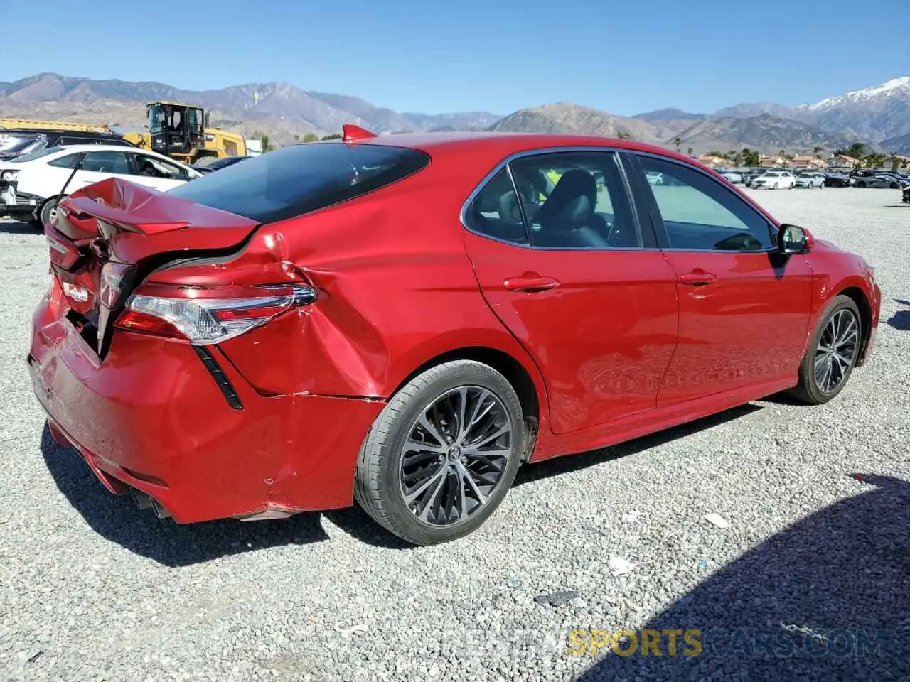 3 Фотография поврежденного автомобиля 4T1G11AK6LU307876 TOYOTA CAMRY 2020