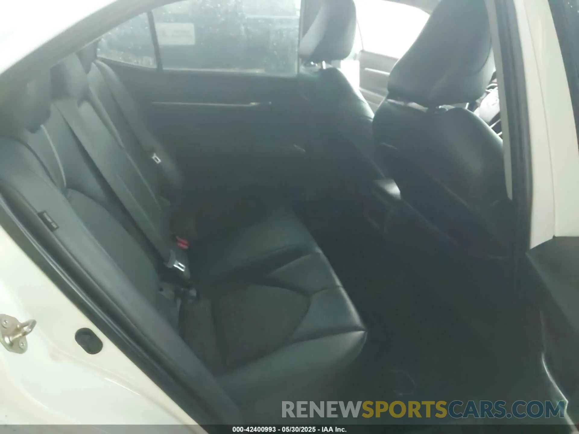 8 Photograph of a damaged car 4T1G11AK6LU310745 TOYOTA CAMRY 2020