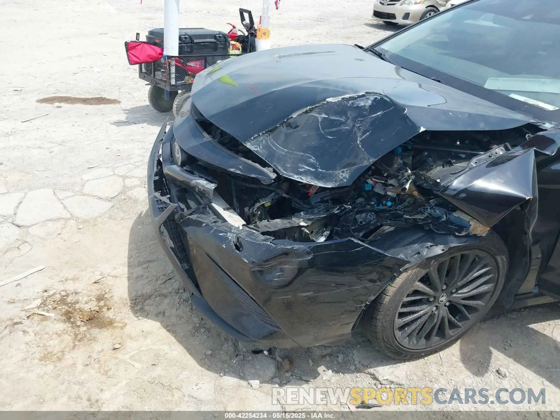 6 Photograph of a damaged car 4T1G11AK6LU311393 TOYOTA CAMRY 2020