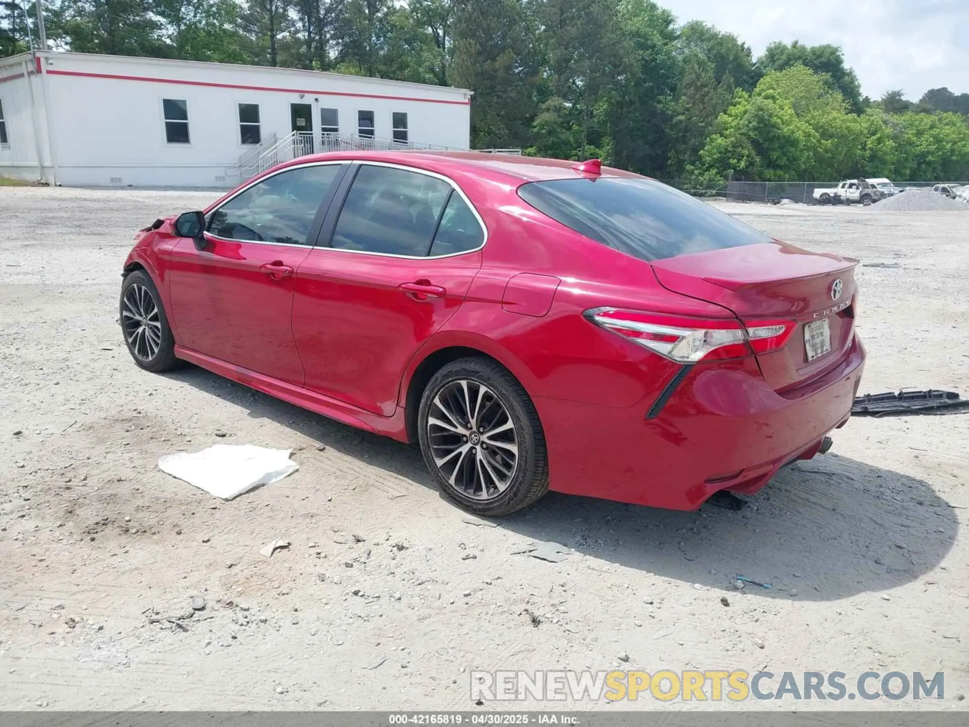 3 Photograph of a damaged car 4T1G11AK6LU323026 TOYOTA CAMRY 2020