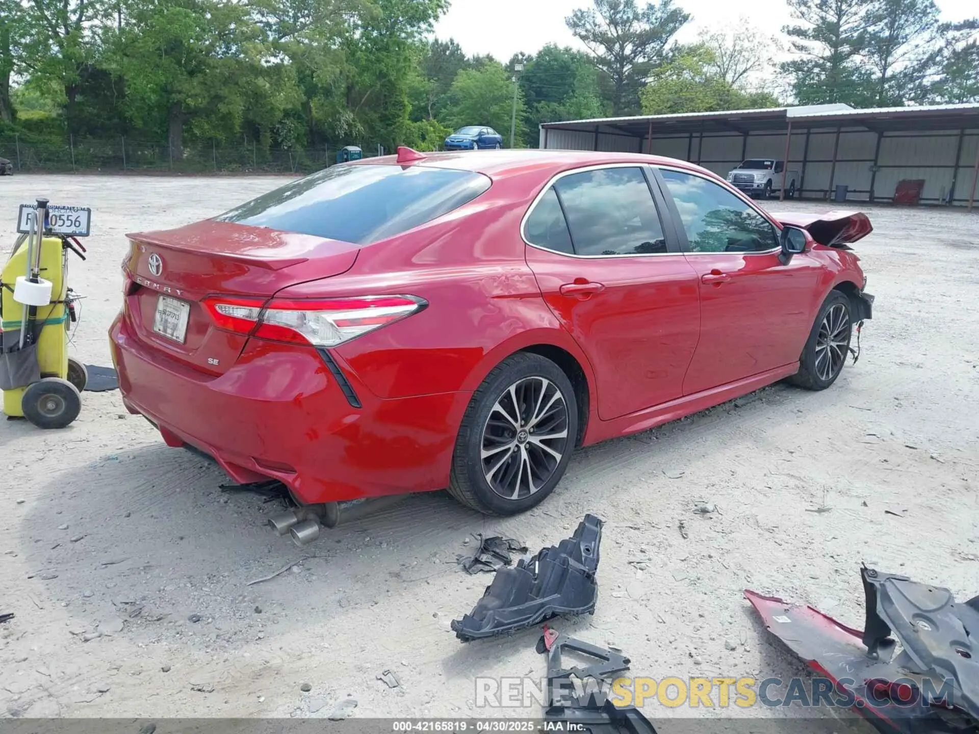 4 Photograph of a damaged car 4T1G11AK6LU323026 TOYOTA CAMRY 2020