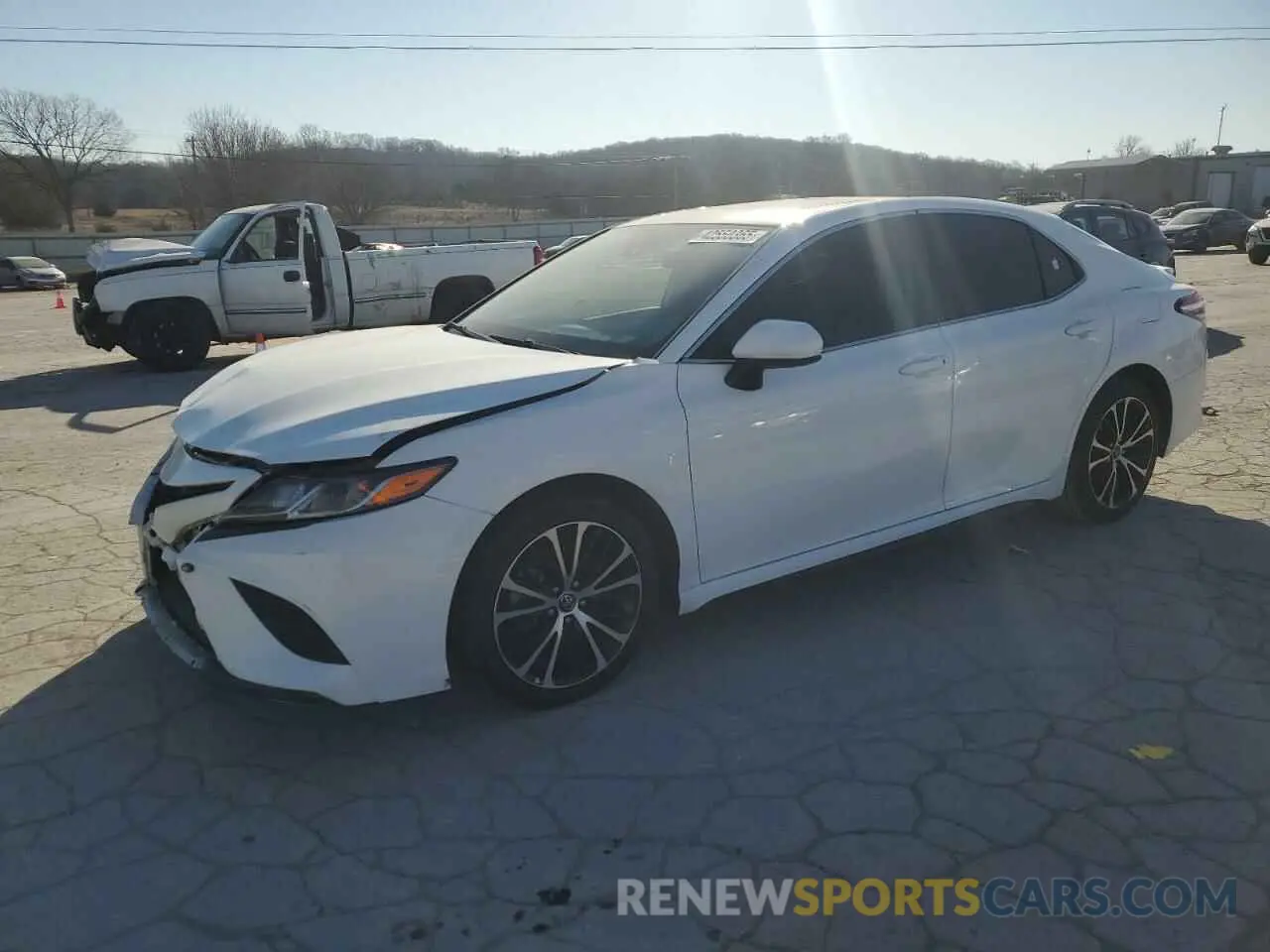 1 Photograph of a damaged car 4T1G11AK6LU328484 TOYOTA CAMRY 2020