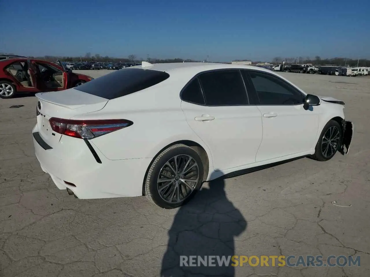 3 Photograph of a damaged car 4T1G11AK6LU328484 TOYOTA CAMRY 2020