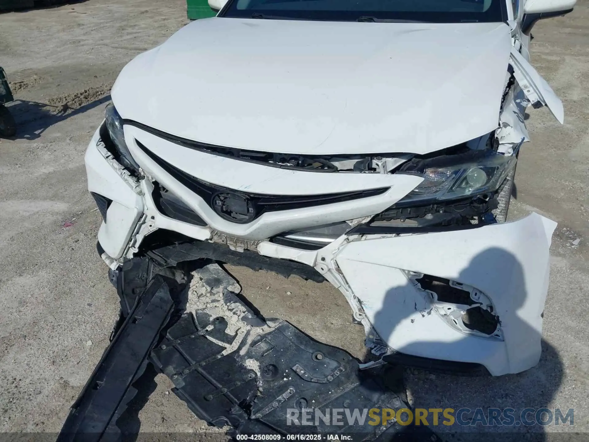 6 Фотография поврежденного автомобиля 4T1G11AK6LU334771 TOYOTA CAMRY 2020