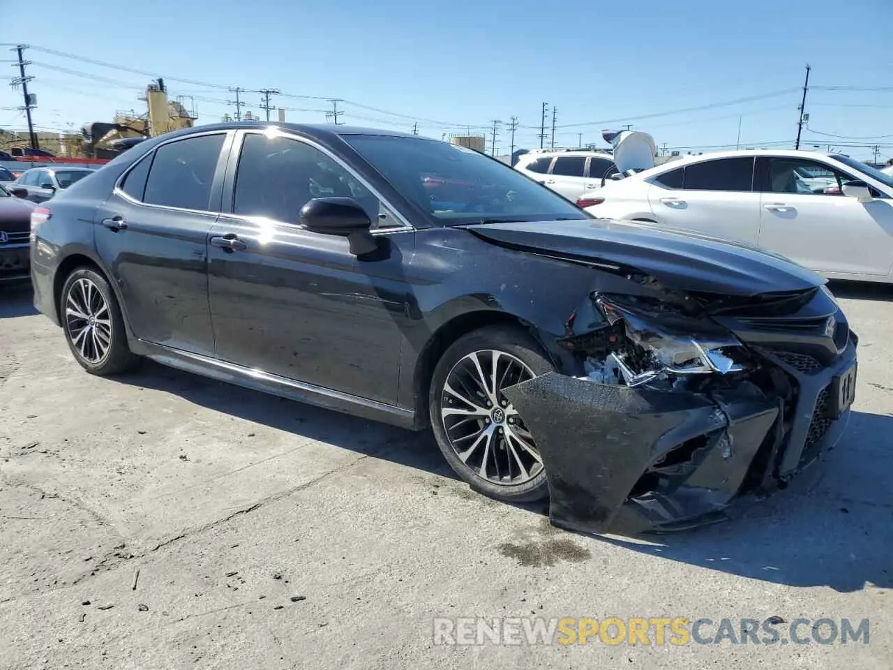 4 Photograph of a damaged car 4T1G11AK6LU336200 TOYOTA CAMRY 2020
