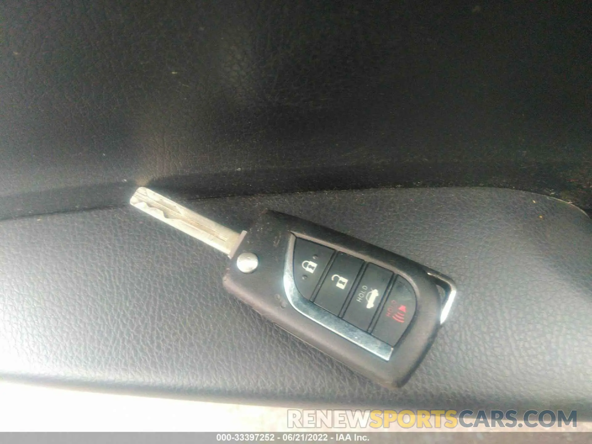 11 Photograph of a damaged car 4T1G11AK6LU336293 TOYOTA CAMRY 2020