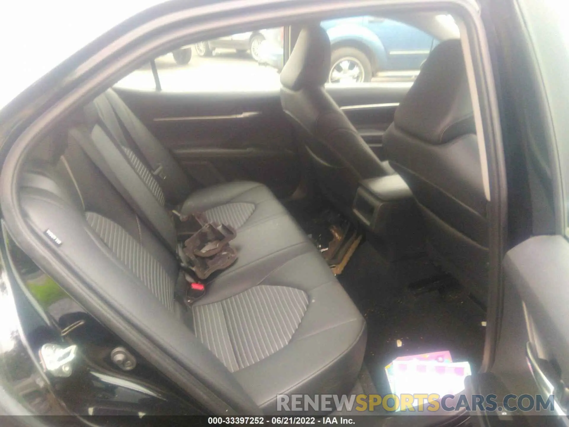 8 Photograph of a damaged car 4T1G11AK6LU336293 TOYOTA CAMRY 2020