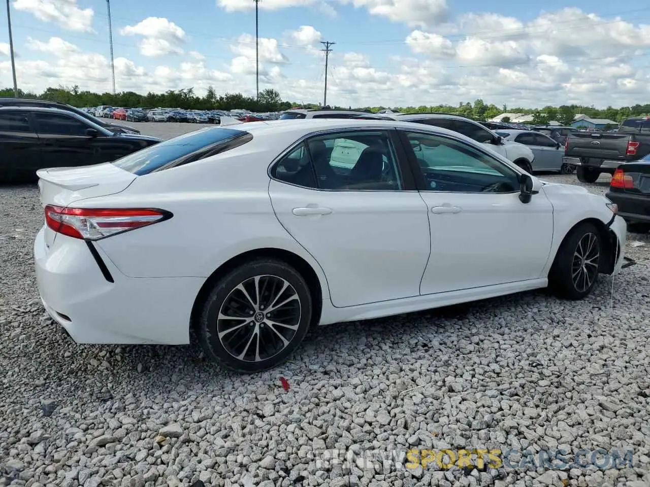 3 Photograph of a damaged car 4T1G11AK6LU348654 TOYOTA CAMRY 2020