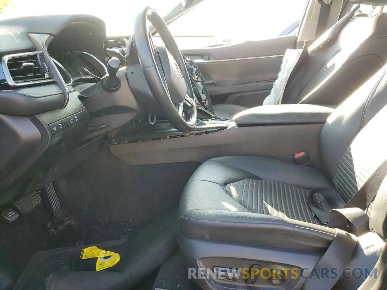 7 Photograph of a damaged car 4T1G11AK6LU354681 TOYOTA CAMRY 2020