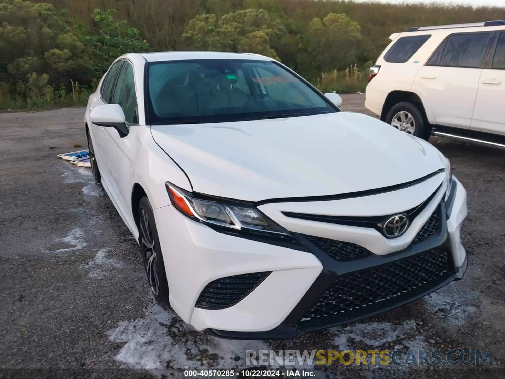 1 Photograph of a damaged car 4T1G11AK6LU362795 TOYOTA CAMRY 2020