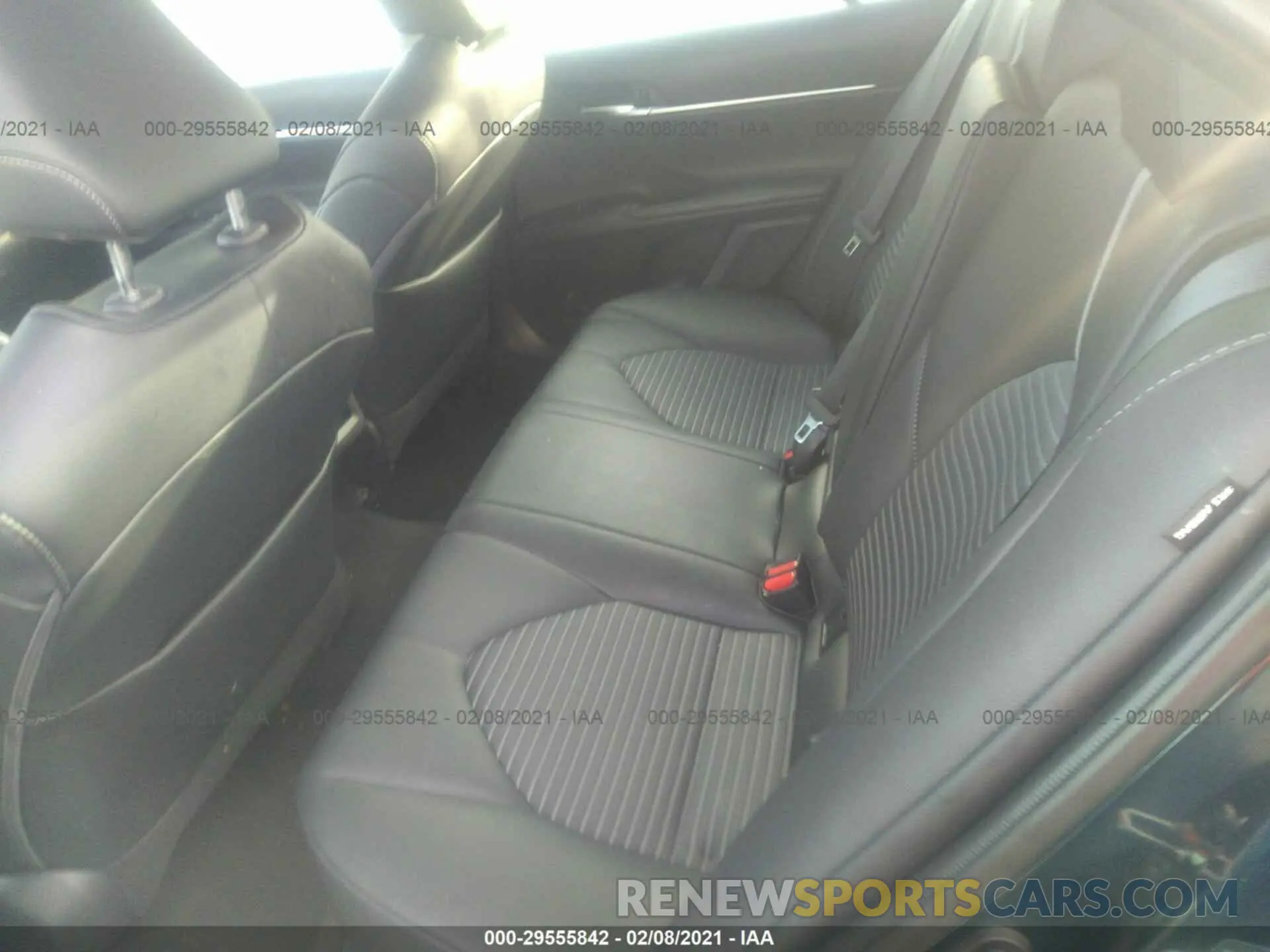 8 Фотография поврежденного автомобиля 4T1G11AK6LU363381 TOYOTA CAMRY 2020