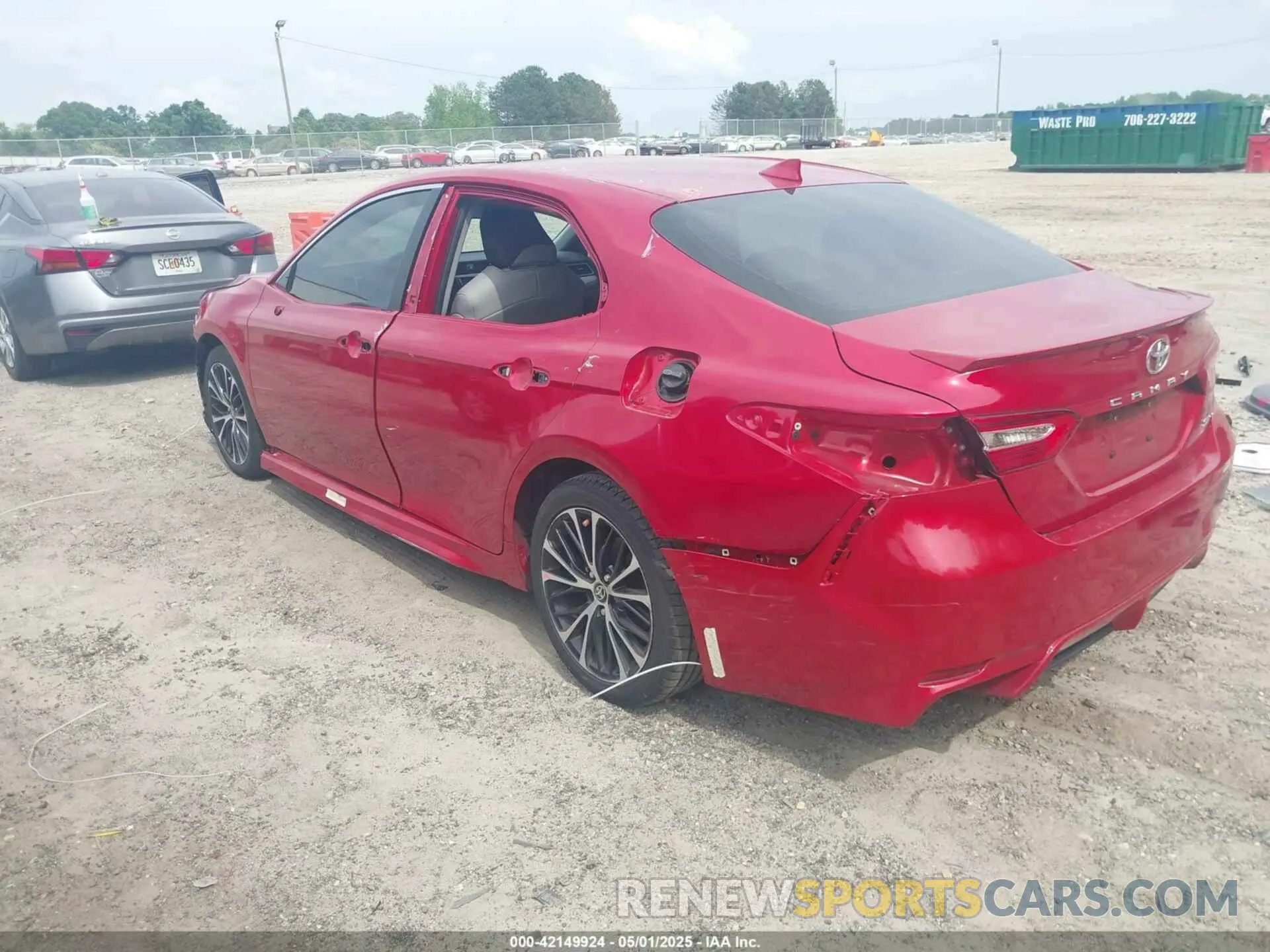 3 Photograph of a damaged car 4T1G11AK6LU370458 TOYOTA CAMRY 2020