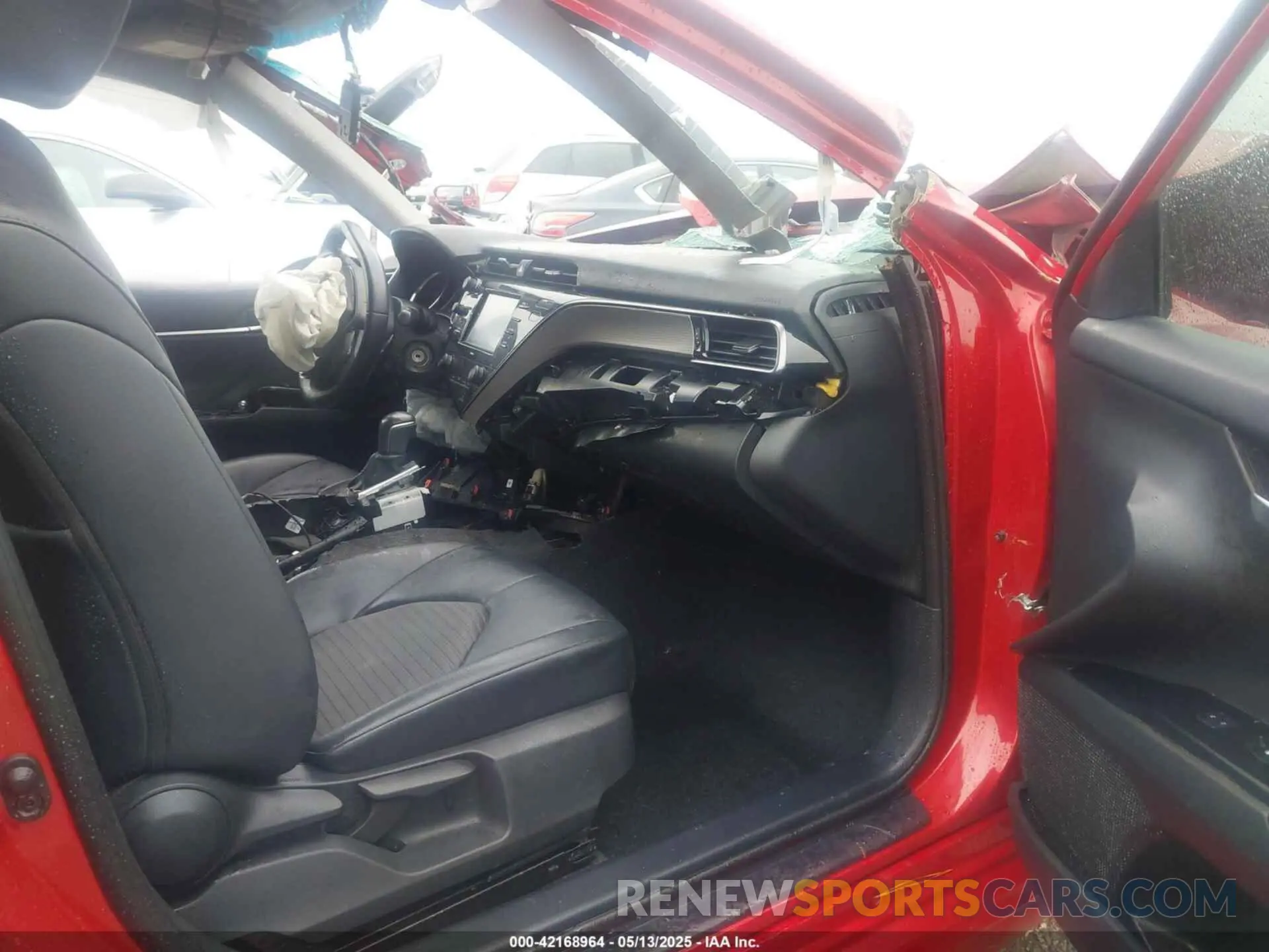 5 Photograph of a damaged car 4T1G11AK6LU374400 TOYOTA CAMRY 2020