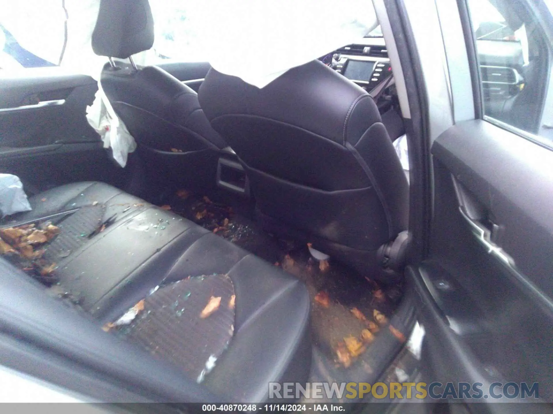 8 Photograph of a damaged car 4T1G11AK6LU401076 TOYOTA CAMRY 2020