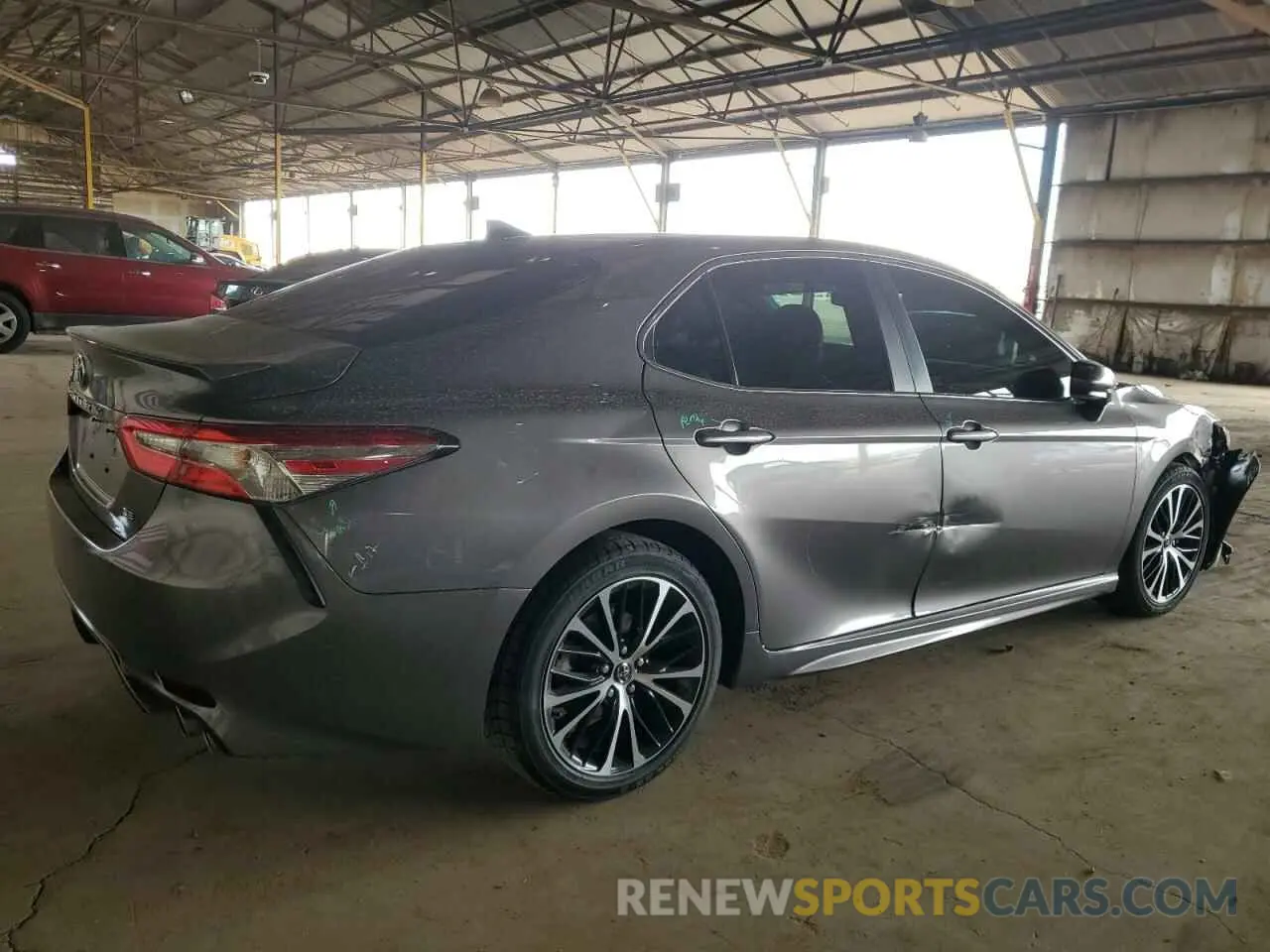 3 Фотография поврежденного автомобиля 4T1G11AK6LU857448 TOYOTA CAMRY 2020