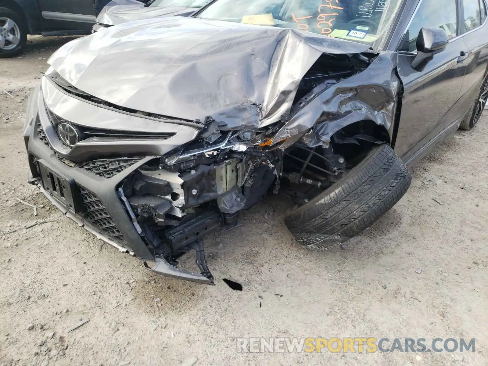 9 Photograph of a damaged car 4T1G11AK6LU888358 TOYOTA CAMRY 2020