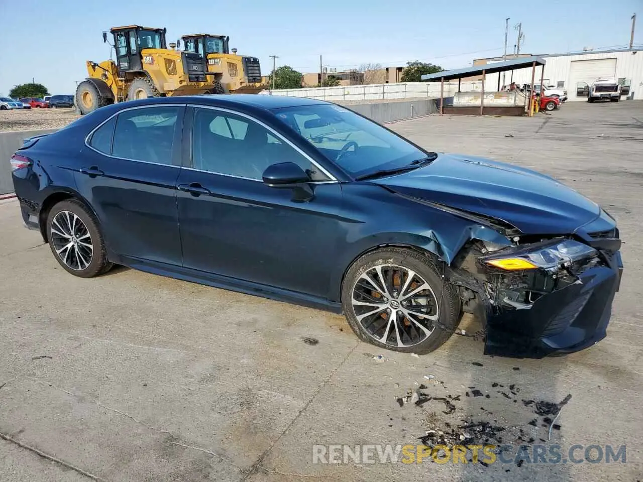 4 Фотография поврежденного автомобиля 4T1G11AK6LU900640 TOYOTA CAMRY 2020