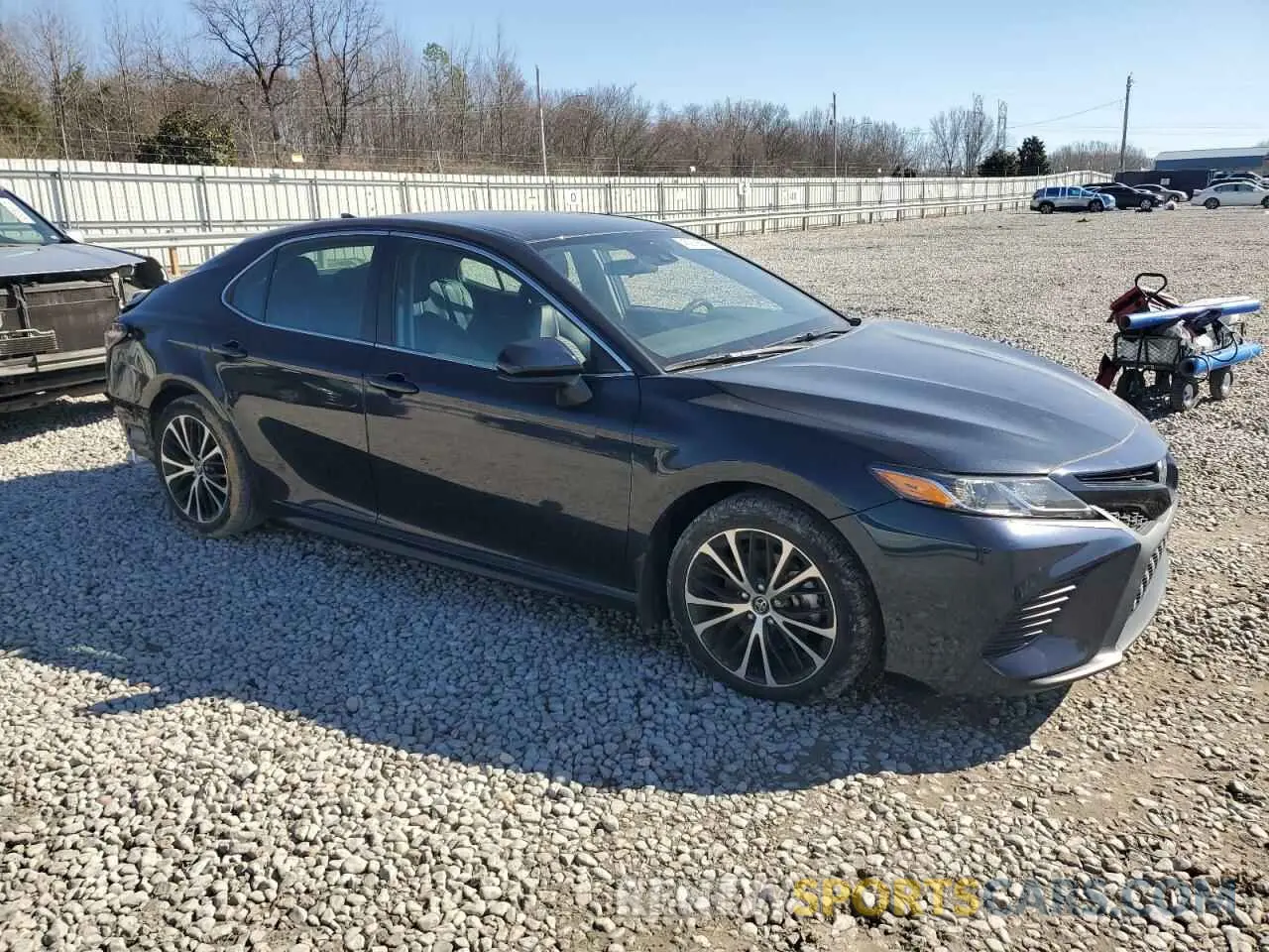 4 Photograph of a damaged car 4T1G11AK6LU909712 TOYOTA CAMRY 2020