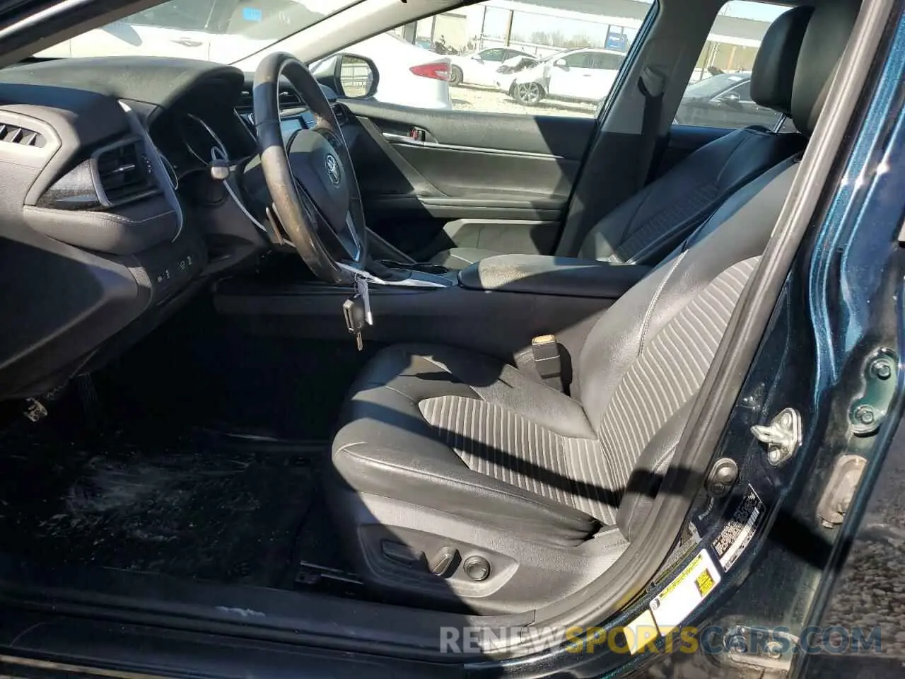 7 Photograph of a damaged car 4T1G11AK6LU909712 TOYOTA CAMRY 2020